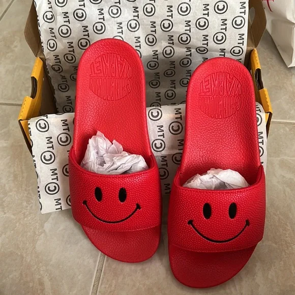 chinatown market | Shoes | Nib Chinatown Market Cmt Smiley 